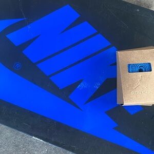 Air jordan 1 retro high og royal blue